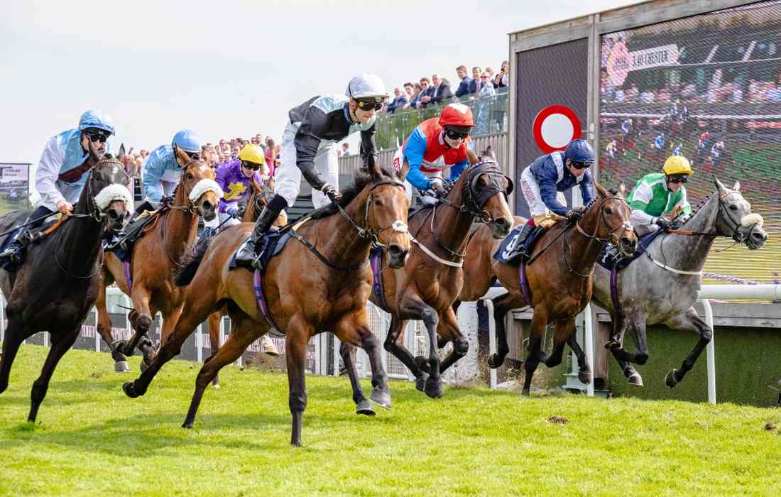 Racing at Chester